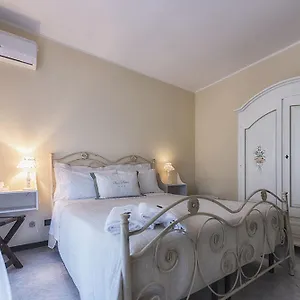 Alojamento de Acomodação e Pequeno-almoço San Pietro, Noto